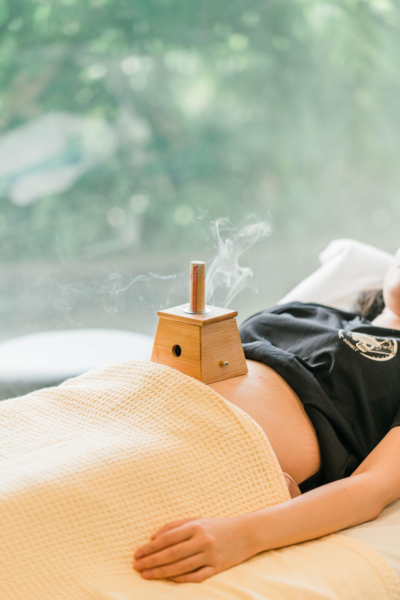 Sunway TCM’s moxibustion treatment